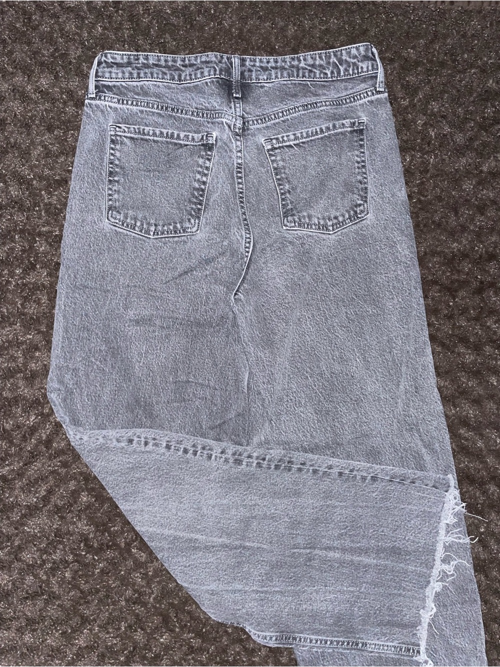 Women’s Old Navy, Tall, Extra High Rise, Wide Leg Jean - Picture 2 of 3